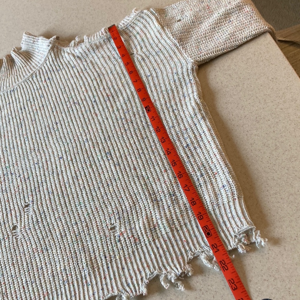 Cozy Cream Distressed Turtleneck Sweater No Size Tag - Picture 9 of 16